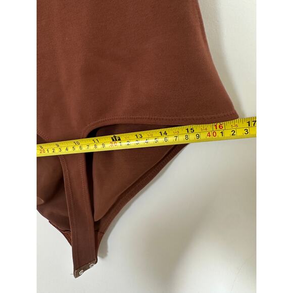 NBD Brown Size Medium Aaliyah Bodysuit Stretch Asymmetrical Sleeve Cutout Nude - Picture 12 of 15